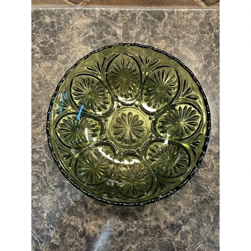 Vintage Green Anchor Hocking Medallion Star Cameo Scalloped 8